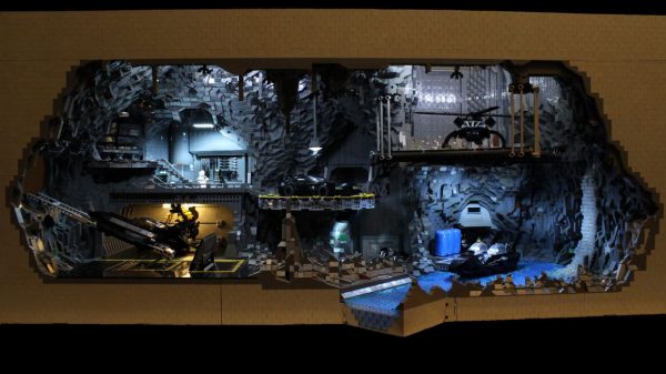 La cave de batman en Lego ! Batcave