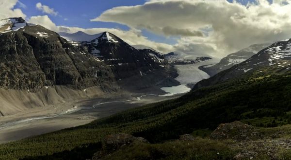 Magnifique time lapse des rocheuses canadiennes